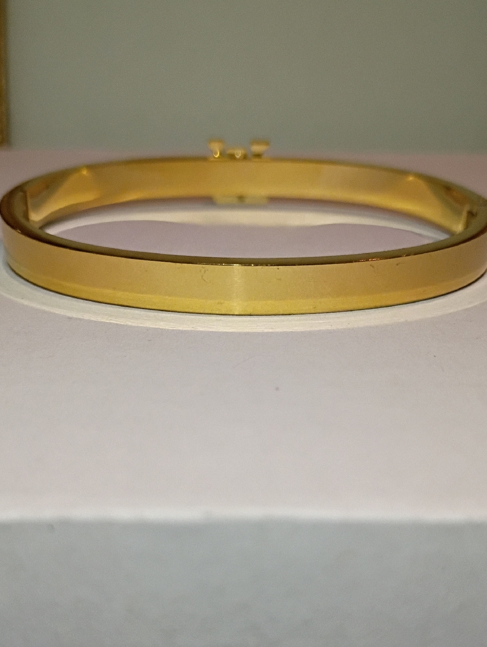 New Black and Gold Bangle Bracelet - Picture 5 of 8